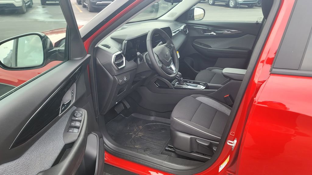 New 2026 Chevrolet TrailBlazer LT w/ Midnight Edition image 18