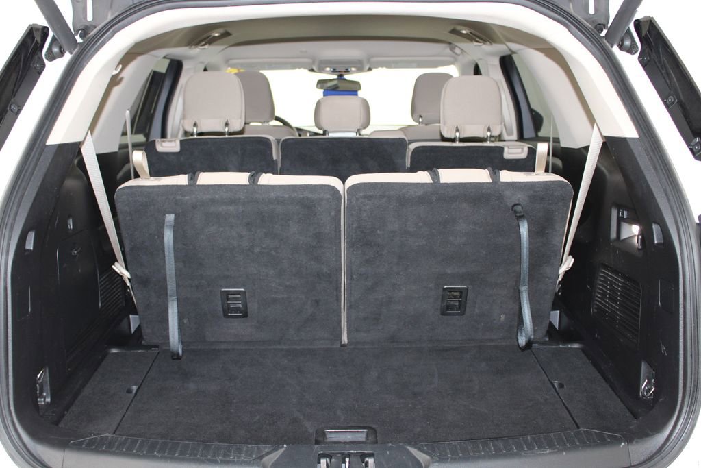 Used 2020 Ford Explorer 2WD image 15
