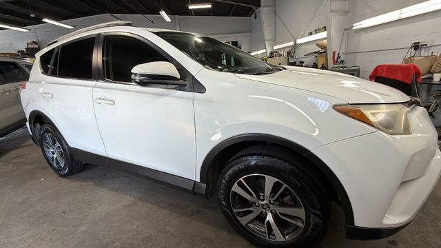 Used 2016 Toyota RAV4 XLE image 7