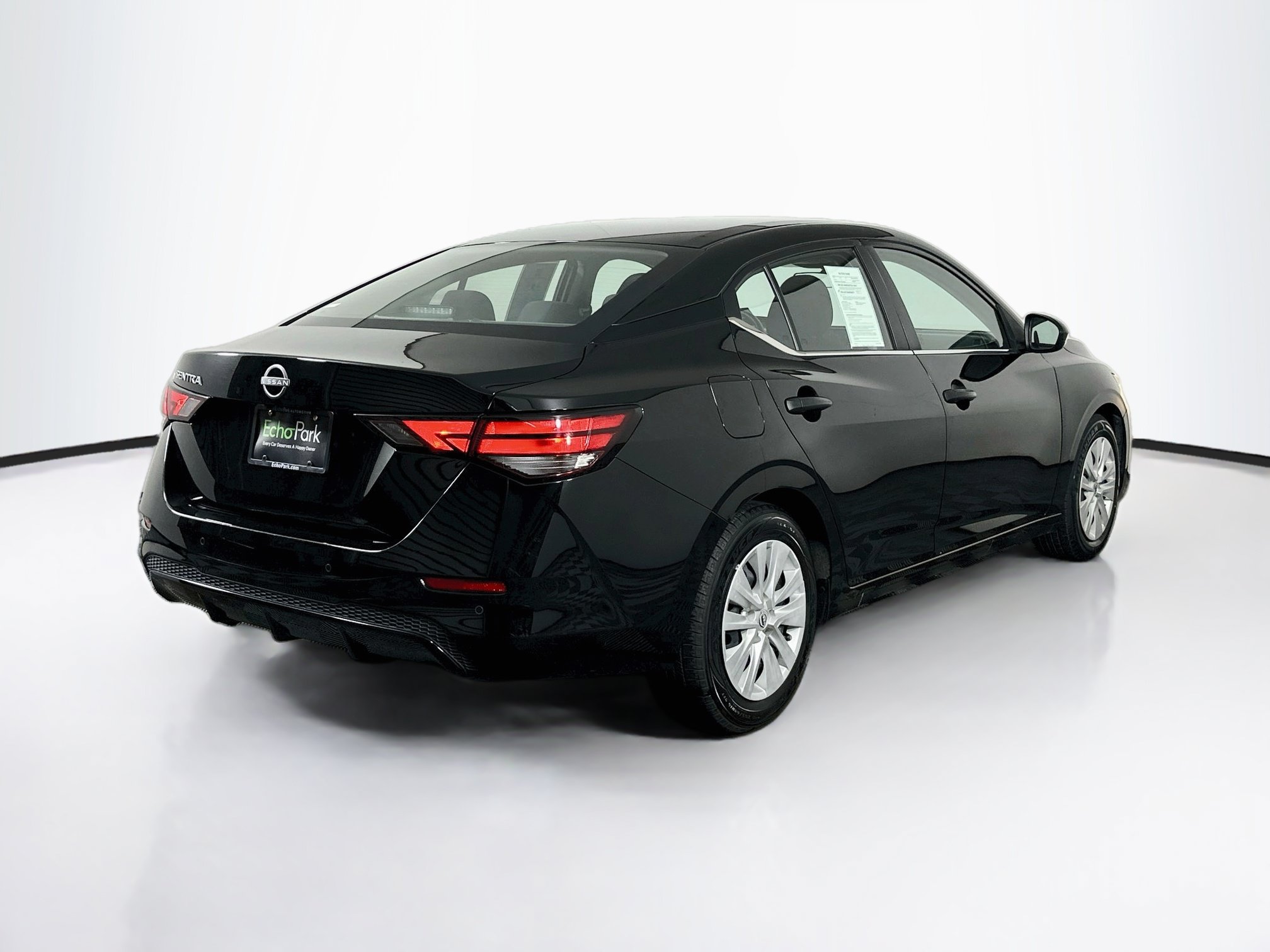 Used 2025 Nissan Sentra S FWD image 9