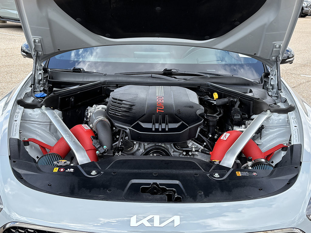 Used 2022 Kia Stinger GT2 w/ Scorpion Package RWD image 4