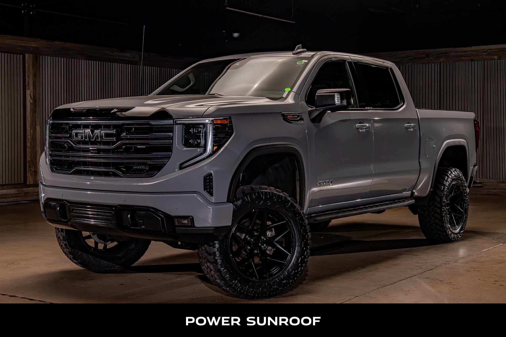 Used 2025 GMC Sierra 1500 AT4 w/ AT4 Premium Package AWD/4WD image 5