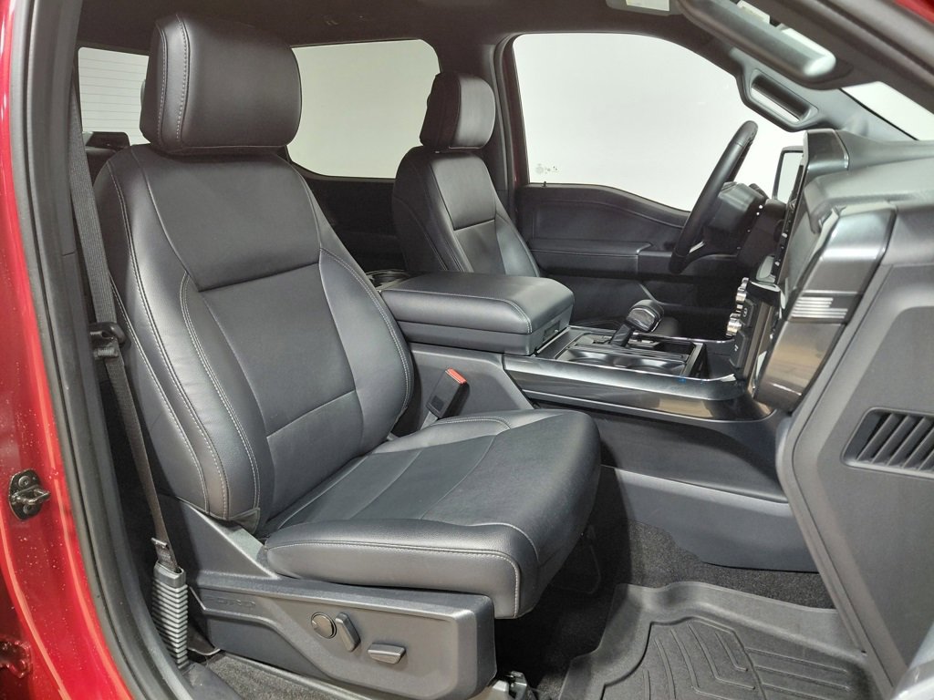 Certified 2022 Ford F150 XLT w/ Equipment Group 302A High image 27