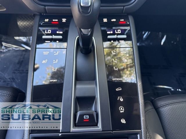 Used 2022 Porsche Macan AWD/4WD image 38