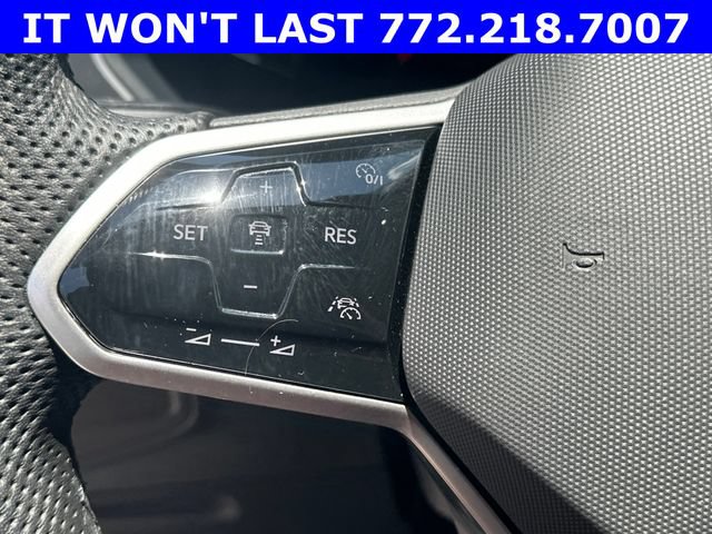 Used 2024 Volkswagen Tiguan SEL R-Line AWD/4WD image 24