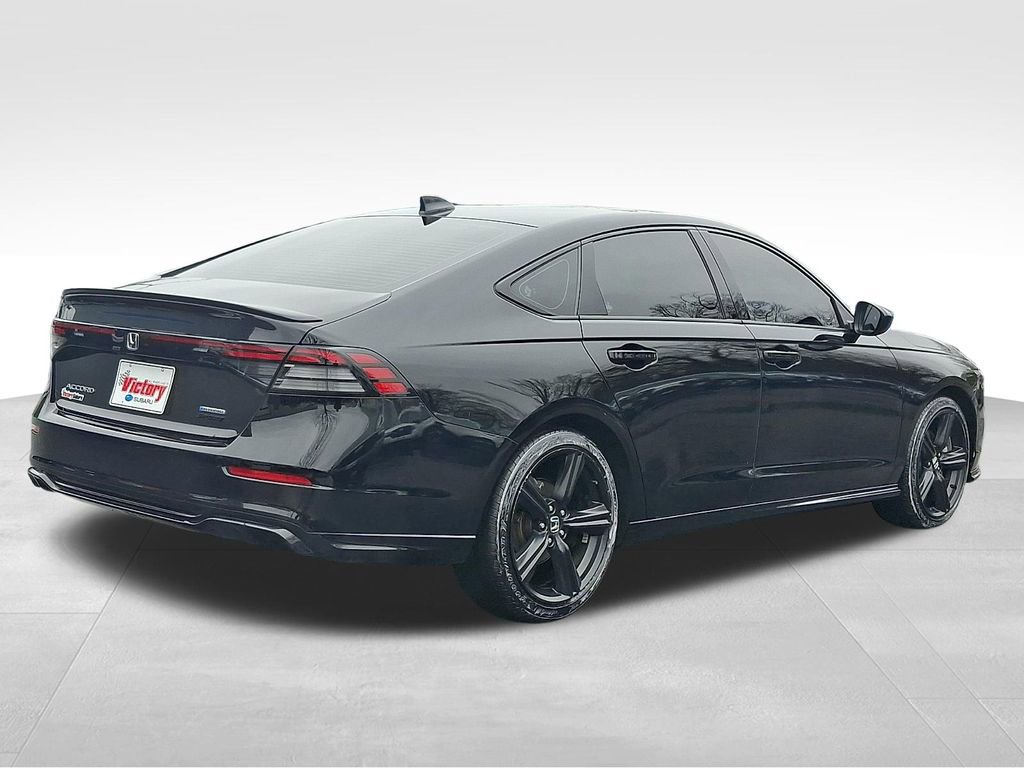 Used 2025 Honda Accord Sport image 6