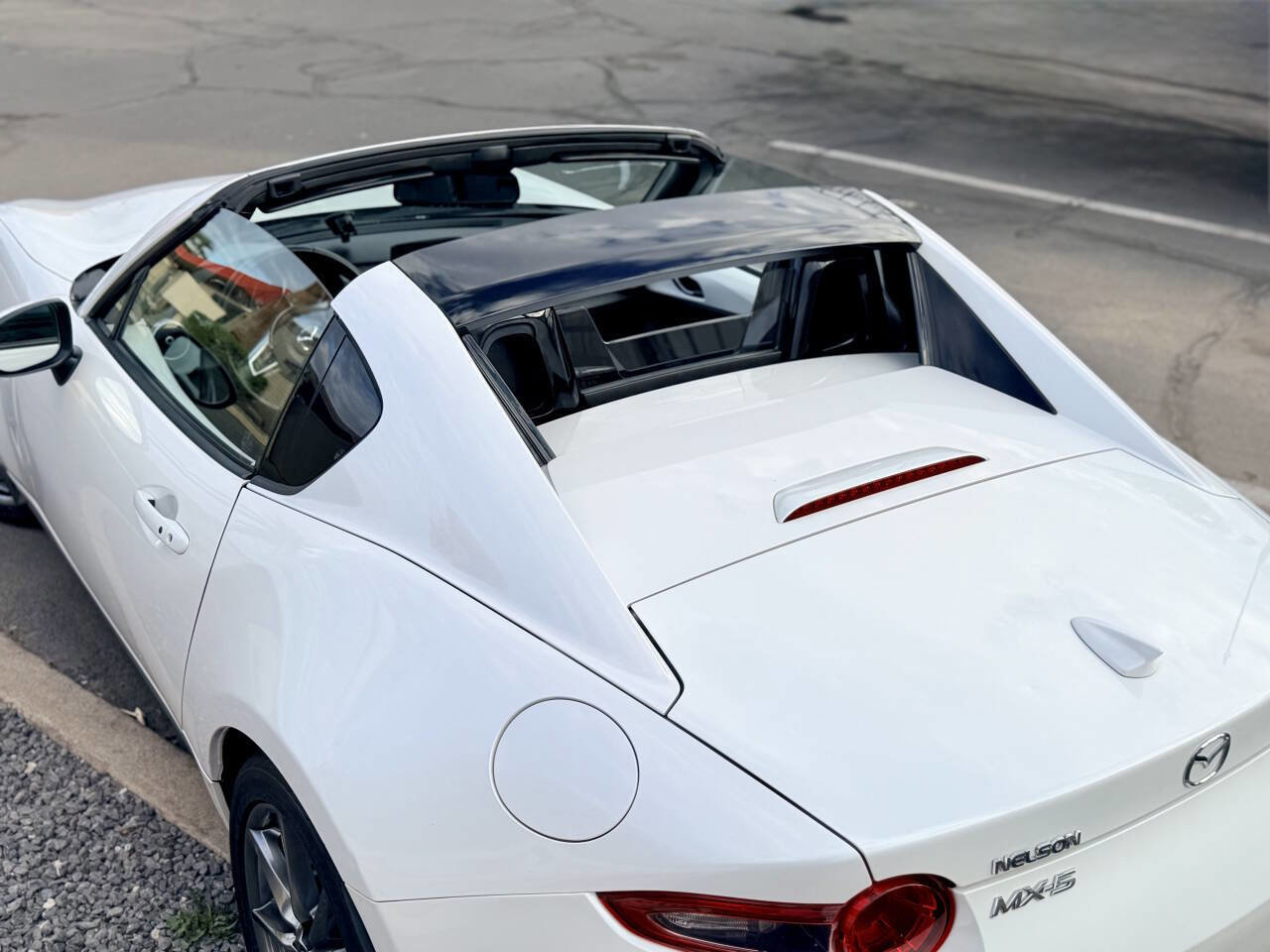 Used 2018 MAZDA MX-5 Miata RF Grand Touring image 12