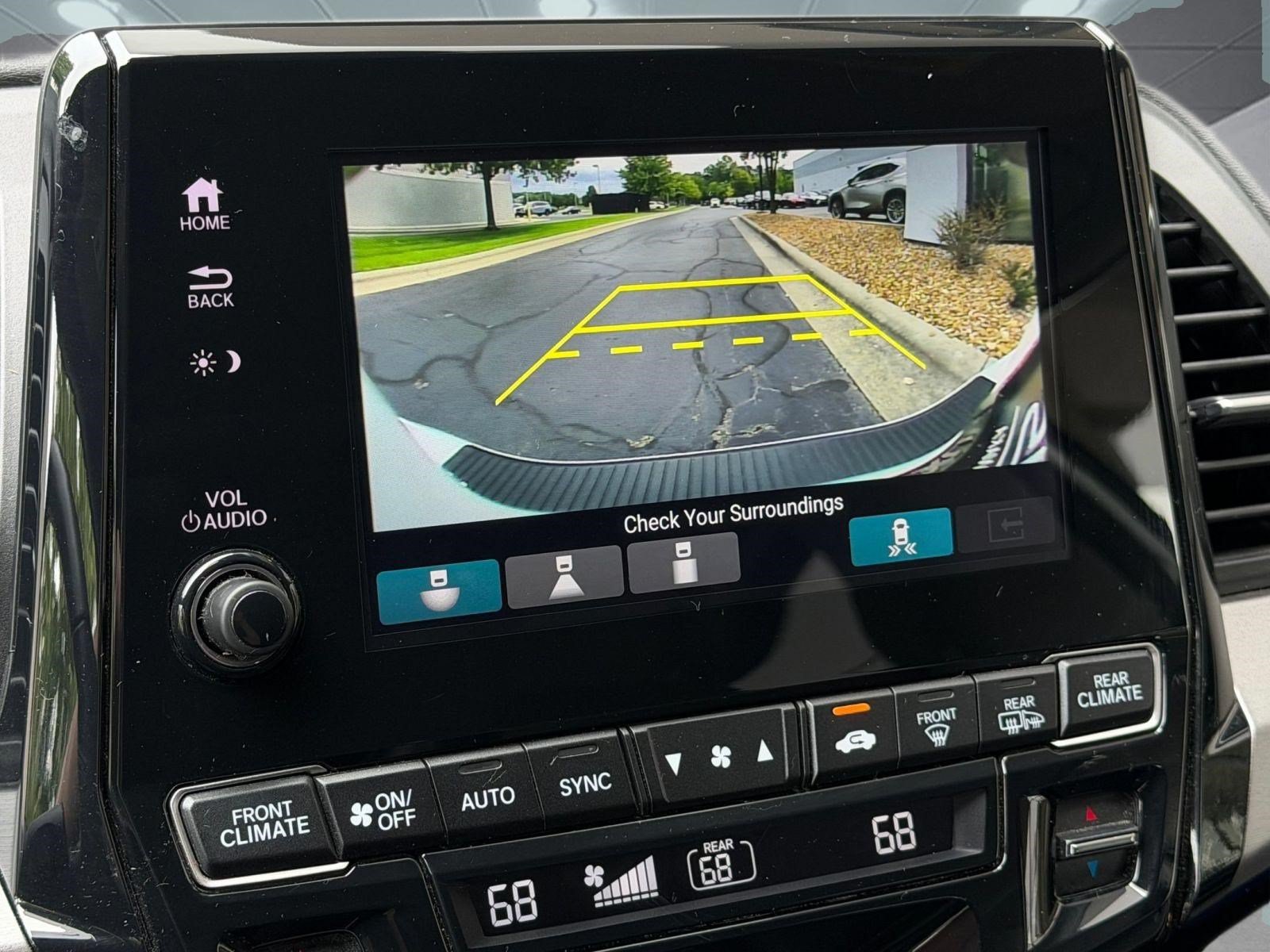 Used 2023 Honda Odyssey Touring image 25