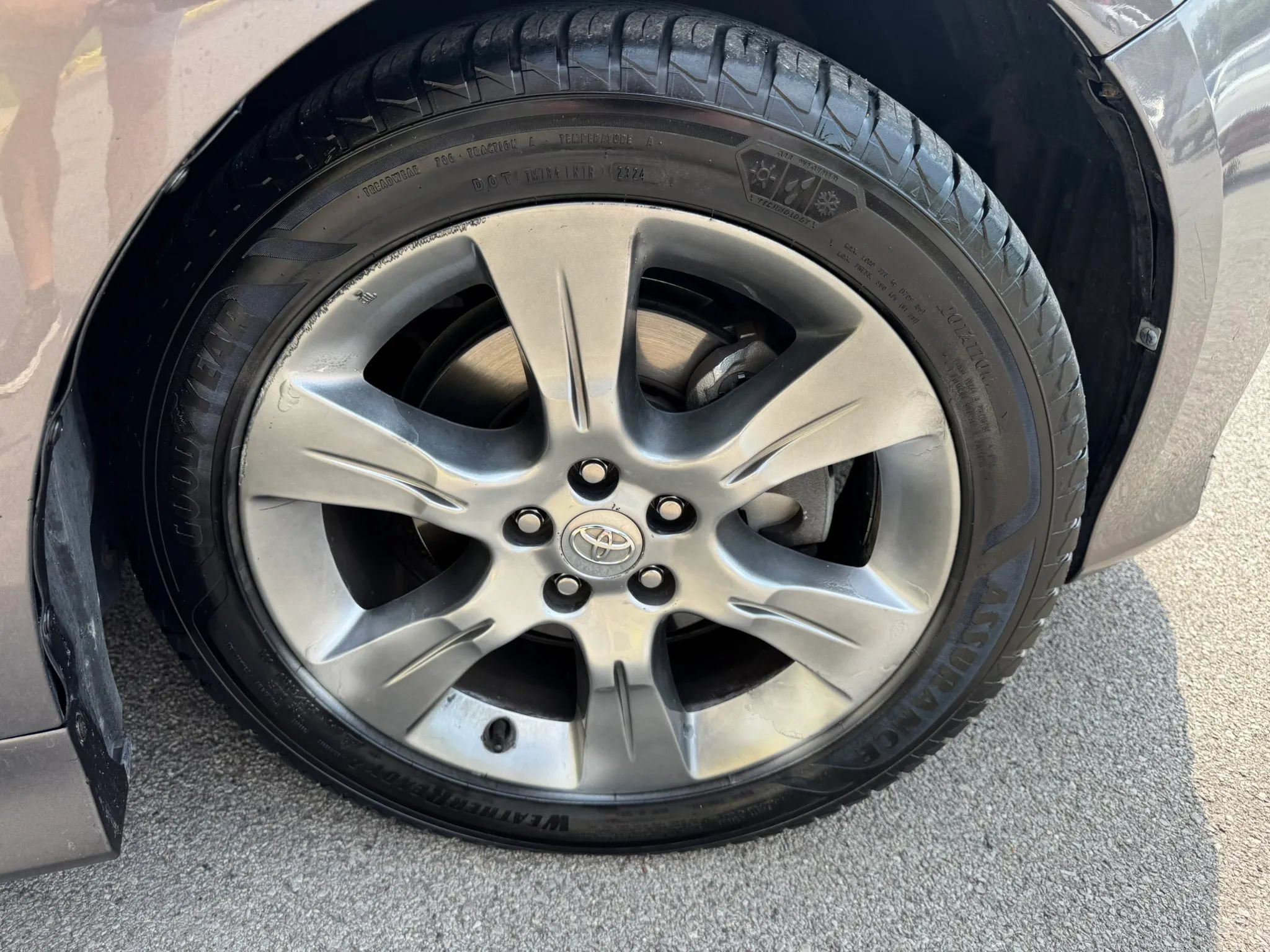 Used 2015 Toyota Sienna SE w/ SE Preferred Package FWD image 25