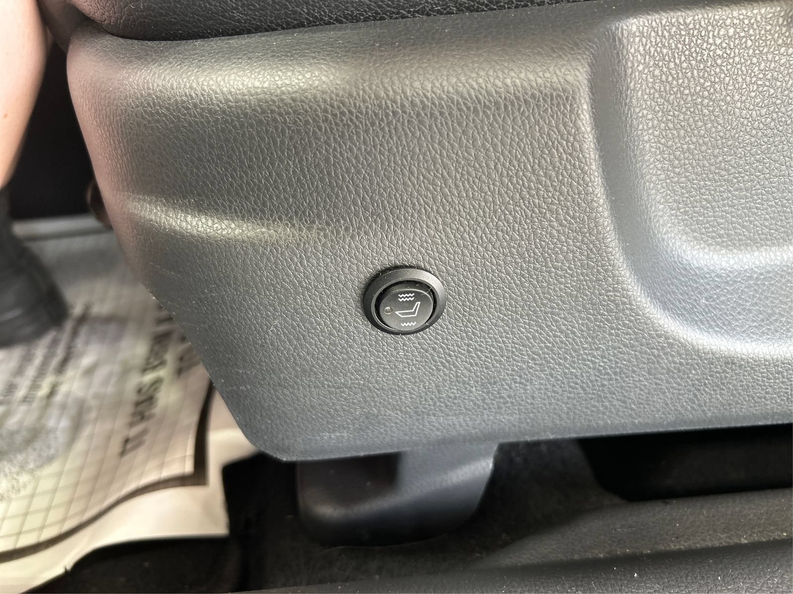 Used 2020 Mitsubishi Eclipse Cross ES FWD image 31