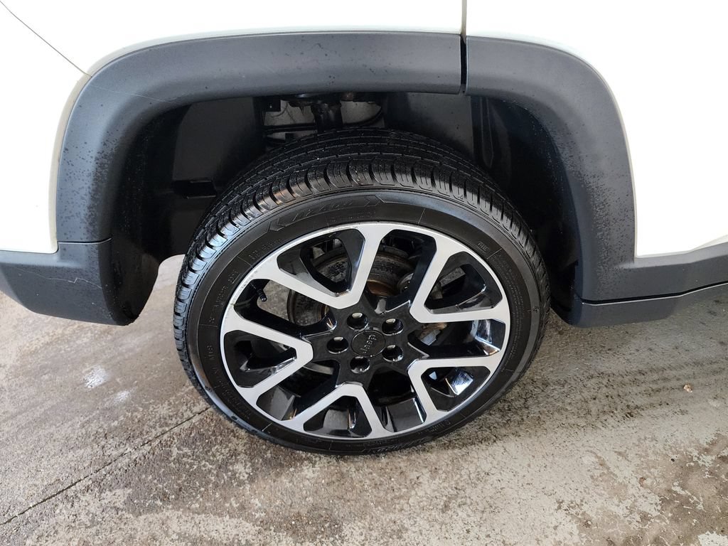 Used 2018 Jeep Compass Limited AWD/4WD image 37