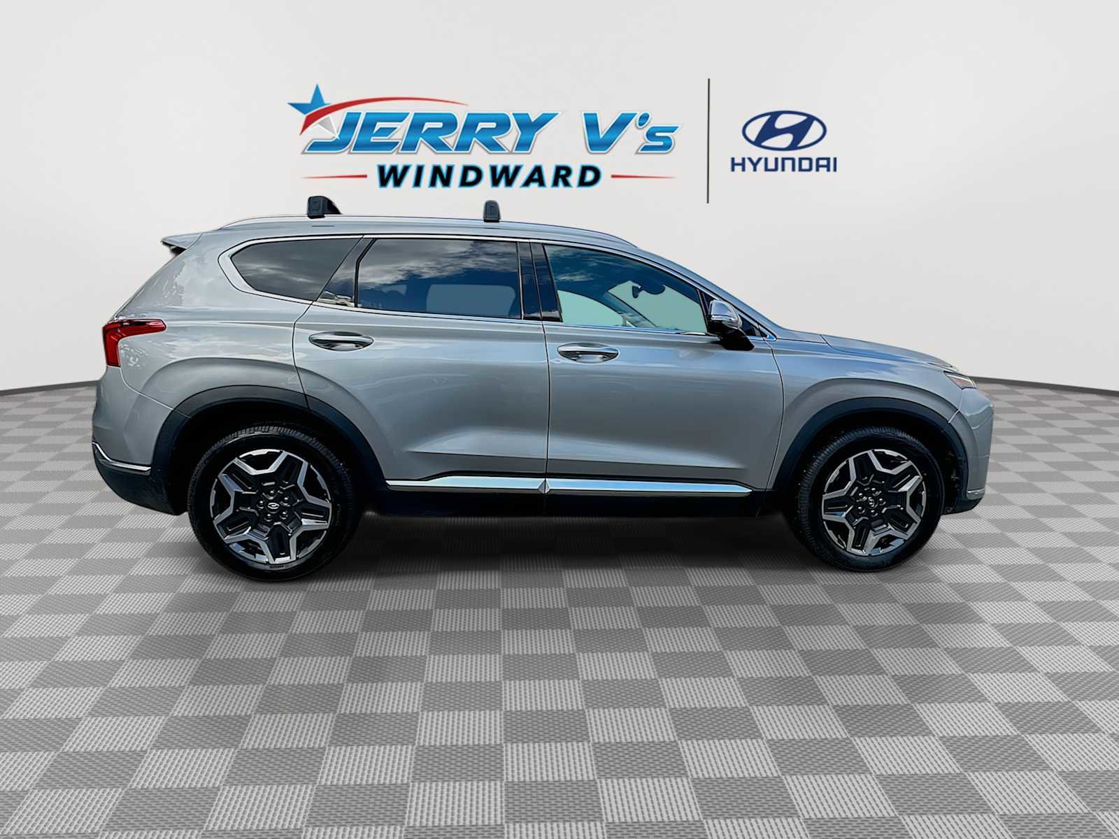 Used 2023 Hyundai Santa Fe Limited FWD image 9