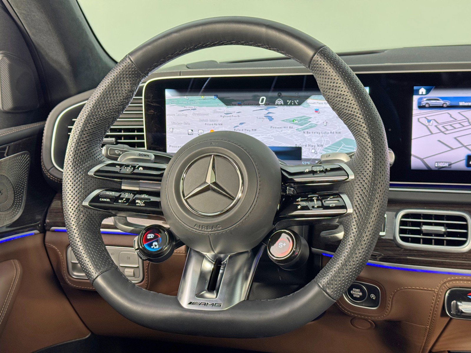 Used 2024 Mercedes-Benz GLS 63 AMG 4MATIC image 24