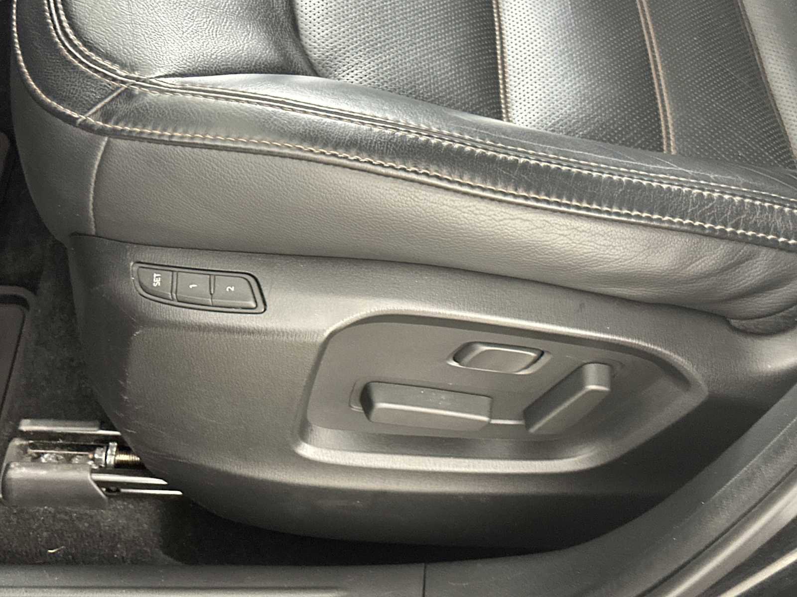 Used 2020 MAZDA CX-5 Grand Touring w/ GT Premium Package image 12