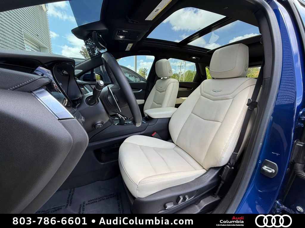 Used 2023 Cadillac XT5 Sportv w/ Technology Package AWD/4WD image 6