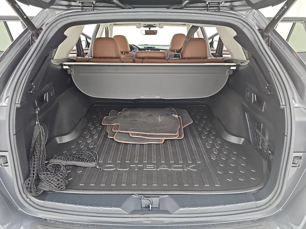 Used 2020 Subaru Outback Touring AWD/4WD image 14