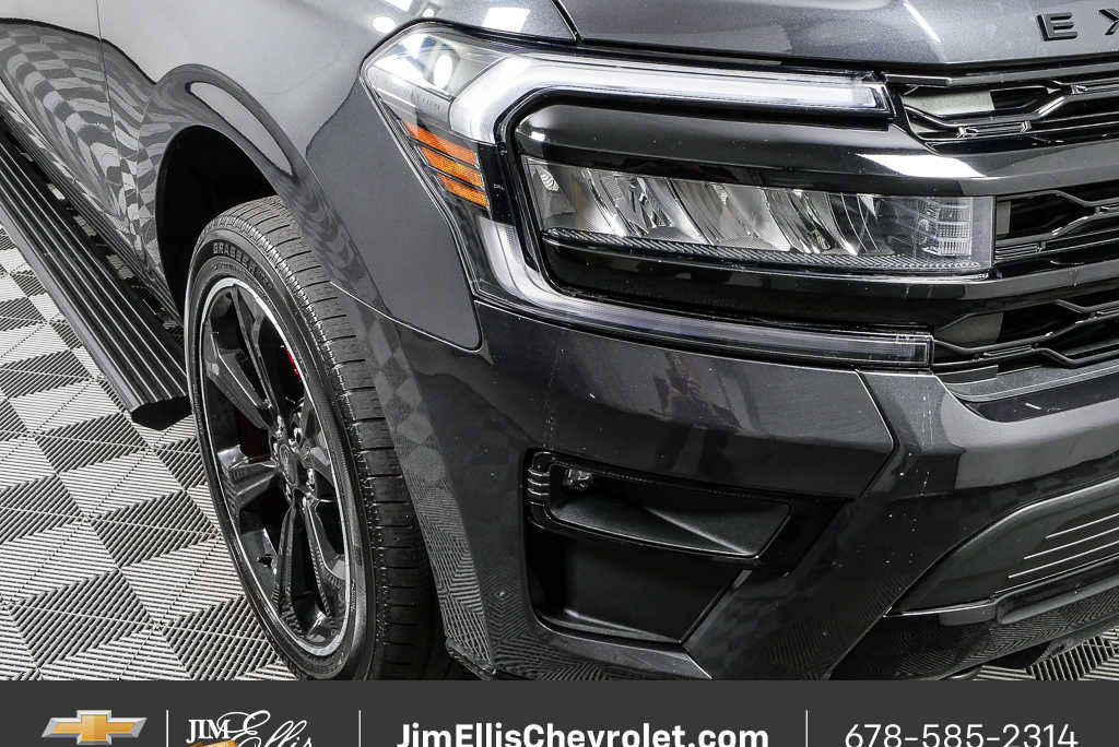 Used 2022 Ford Expedition Limited AWD/4WD image 40