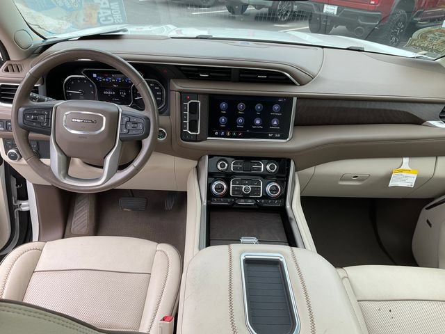Used 2021 GMC Yukon XL Denali AWD/4WD image 4