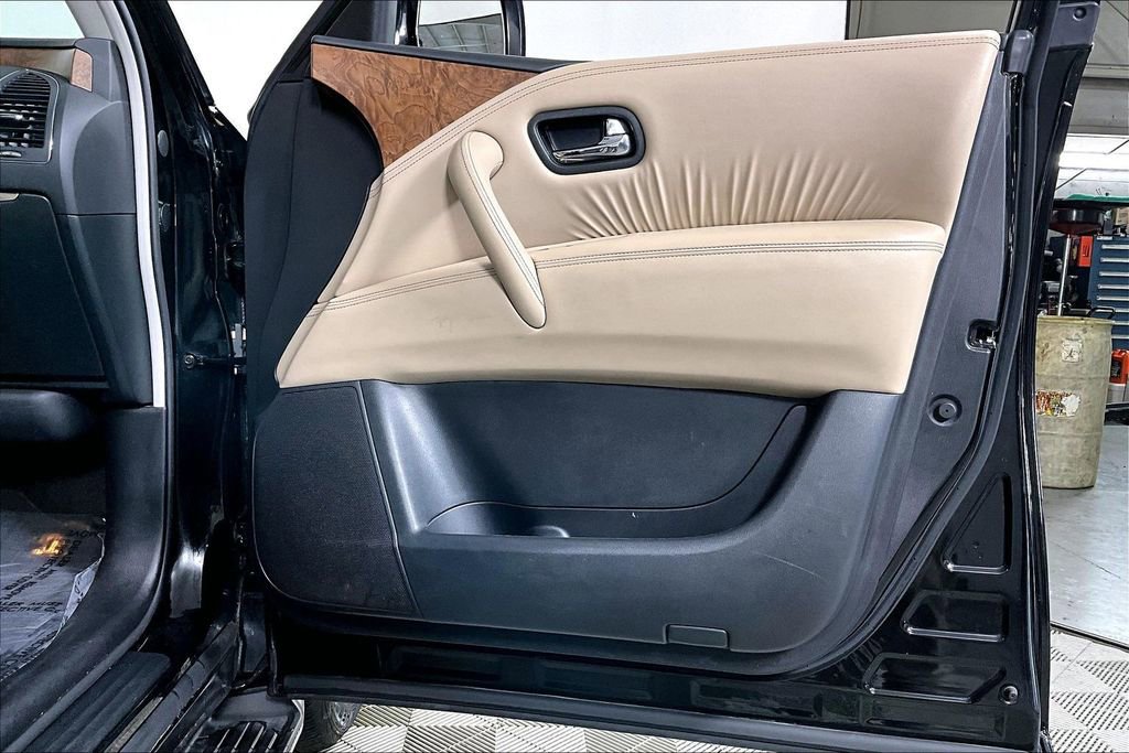 Used 2023 Nissan Armada SL w/ Captain's Chairs Package image 24