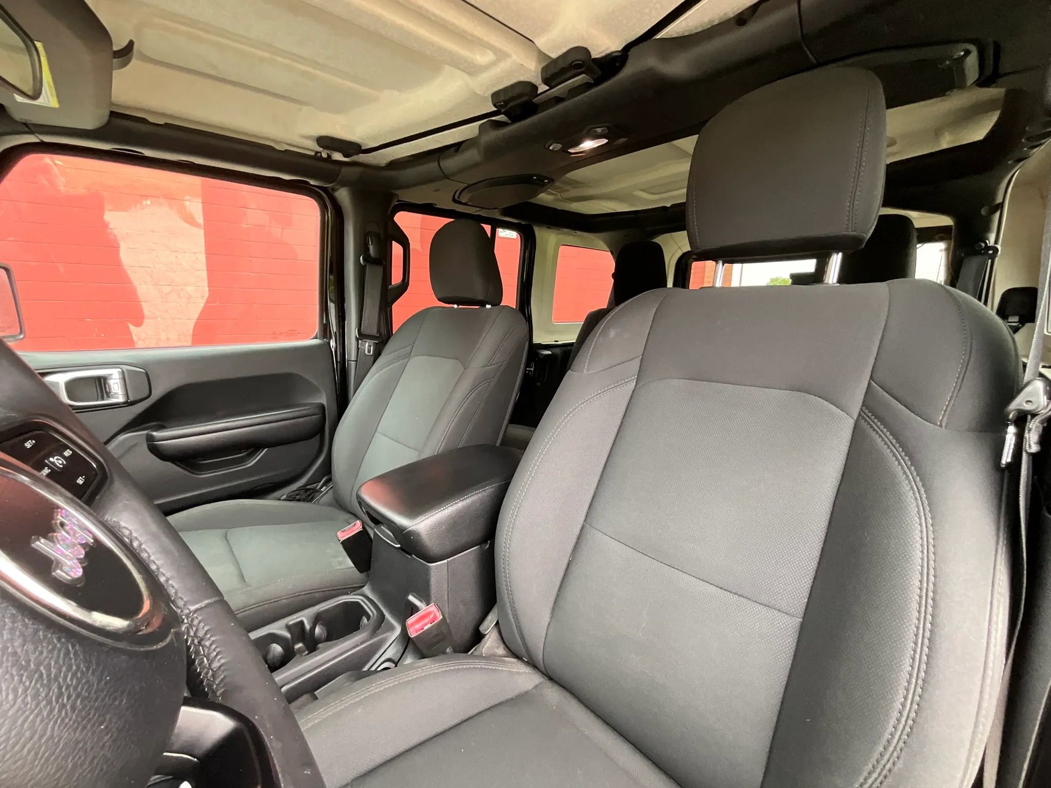 Used 2018 Jeep Wrangler Unlimited Sport S AWD/4WD image 10