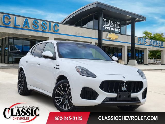 Used 2023 Maserati Grecale Modena AWD/4WD image 1