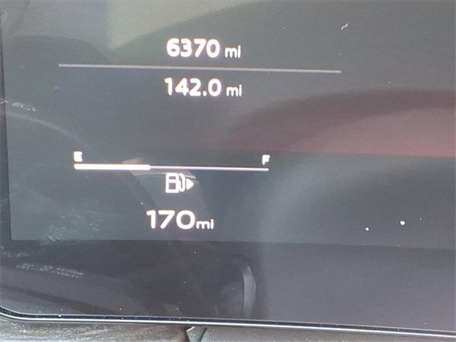 Used 2025 Audi Q5 2.0T Premium w/ Convenience Package image 13