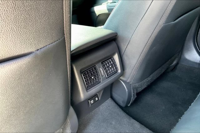 Used 2025 Toyota Camry SE FWD image 12