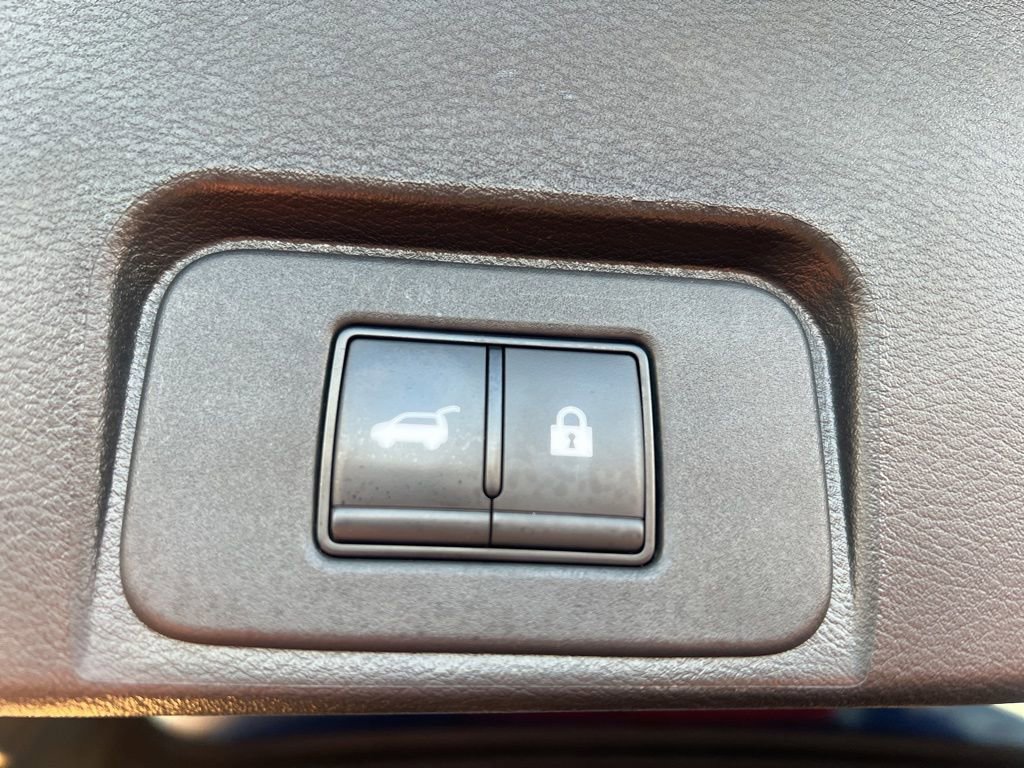 Certified 2024 Nissan Rogue SV image 31