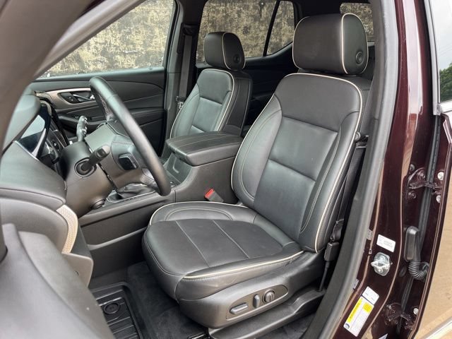 Used 2023 Chevrolet Traverse Premier w/ LPO, Floor Liner Package FWD image 45