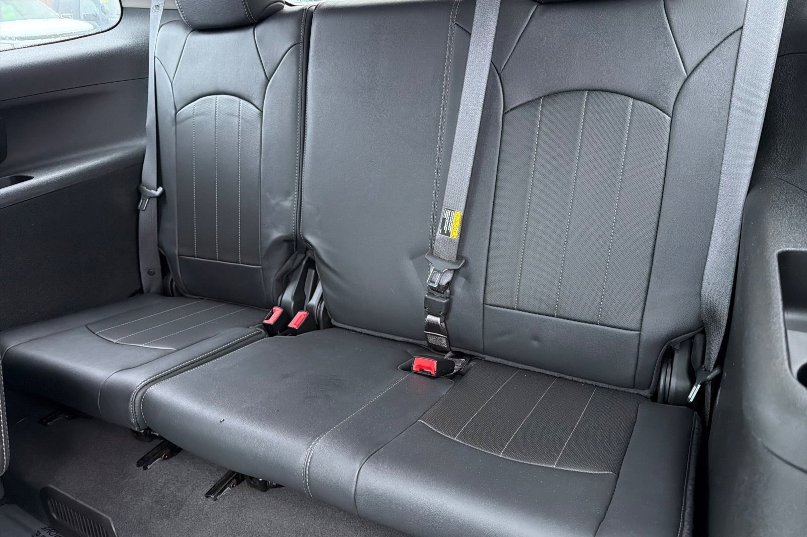 Used 2014 GMC Acadia Denali image 12