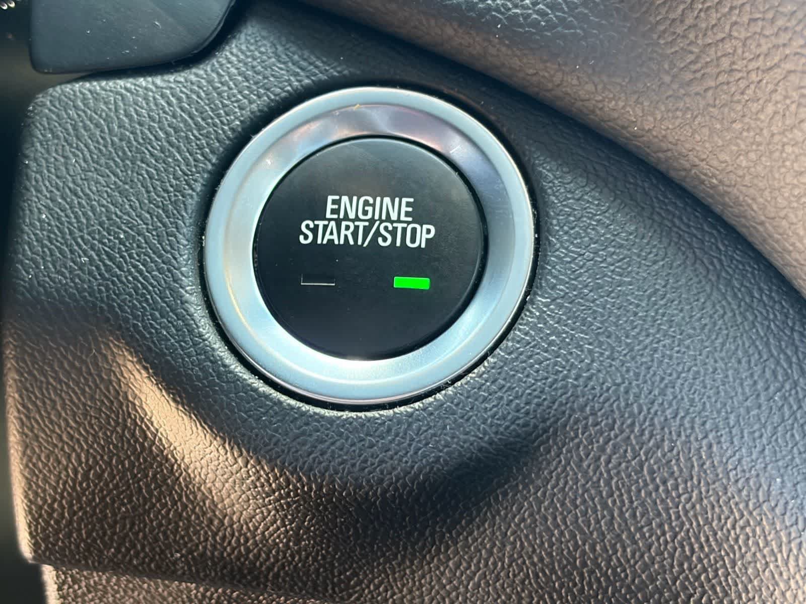 Used 2023 Chevrolet Equinox LT FWD image 19
