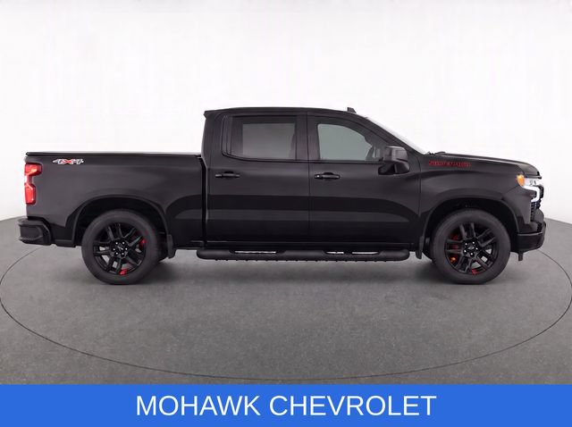 Used 2023 Chevrolet Silverado 1500 RST w/ Redline Edition AWD/4WD image 9