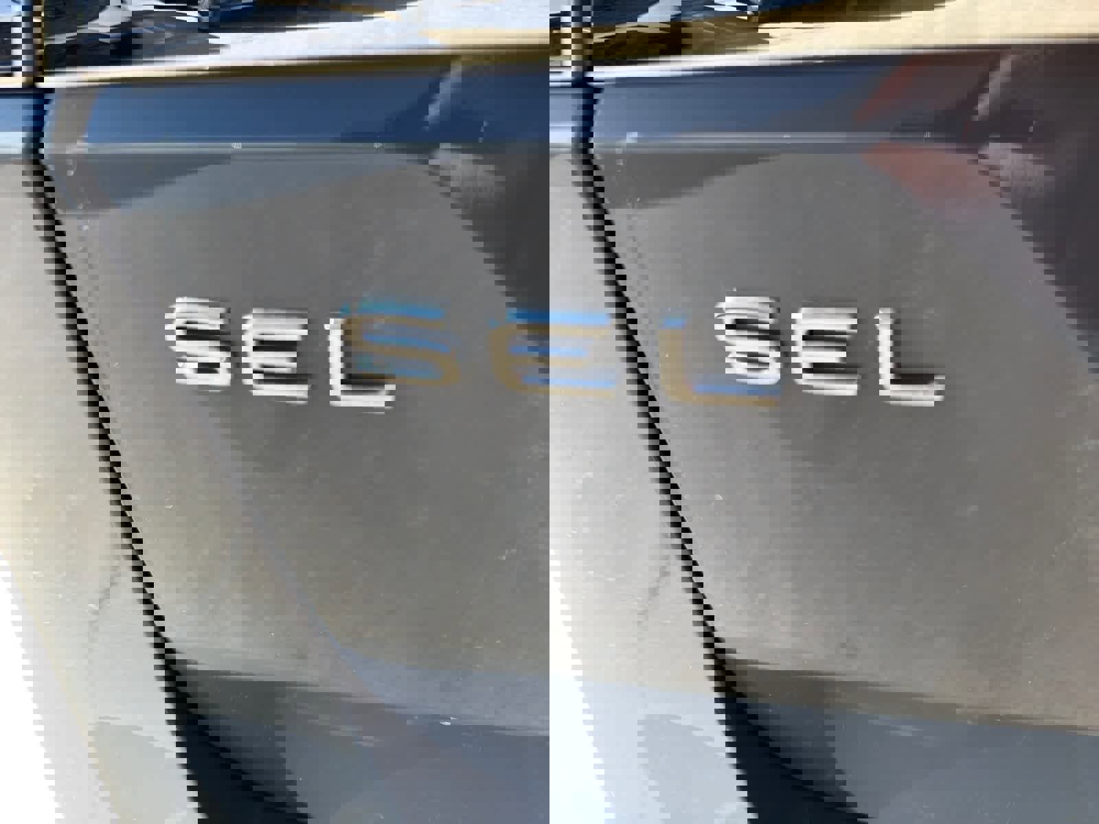 Used 2025 Volkswagen Atlas SEL image 6