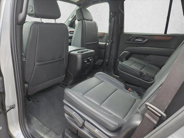 Used 2025 GMC Yukon Denali AWD/4WD image 8