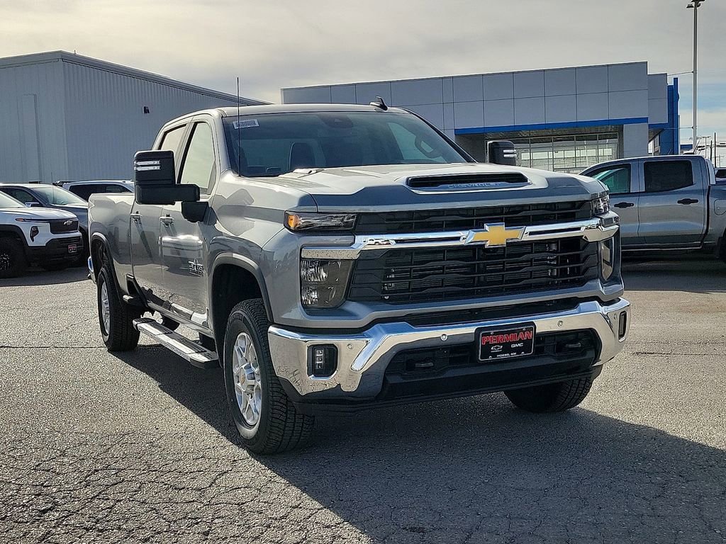 New 2026 Chevrolet Silverado 3500 LT w/ Texas Edition AWD/4WD video 2