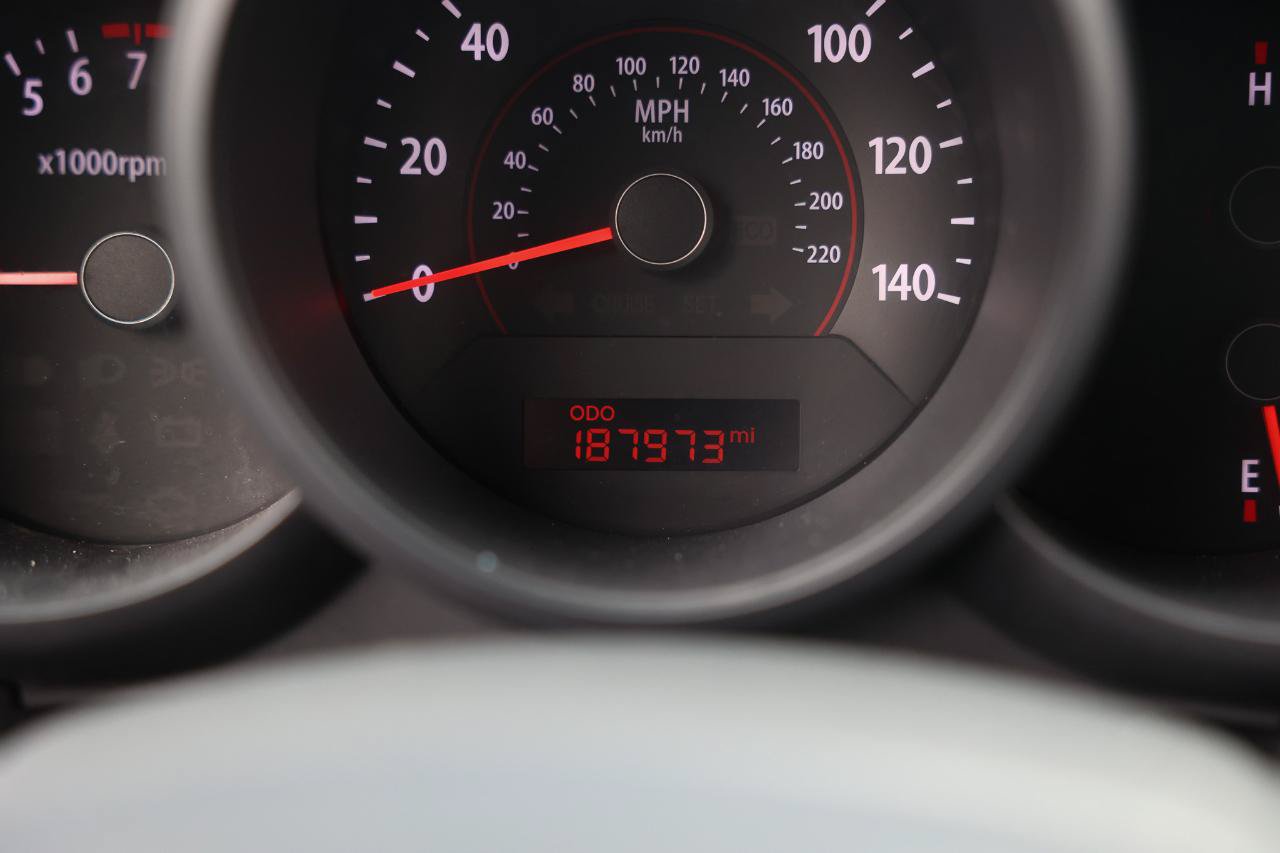 Used 2010 Kia Soul FWD image 37
