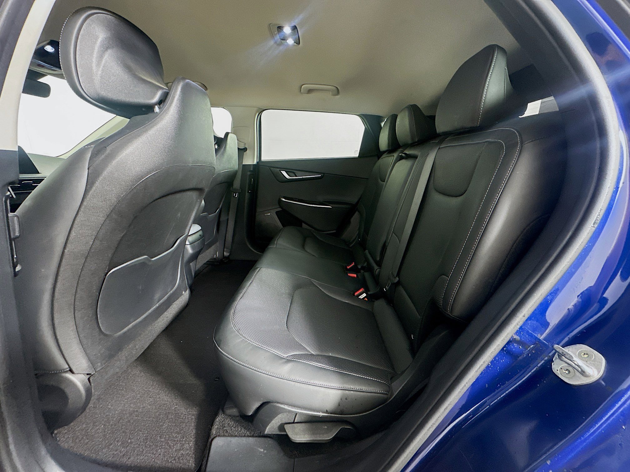 Used 2023 Kia EV6 Wind RWD image 28