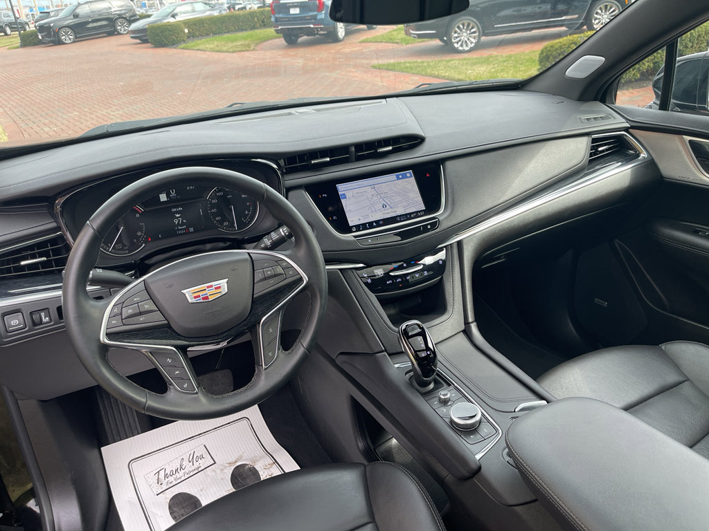 Used 2025 Cadillac XT5 Premium Luxury AWD/4WD image 32