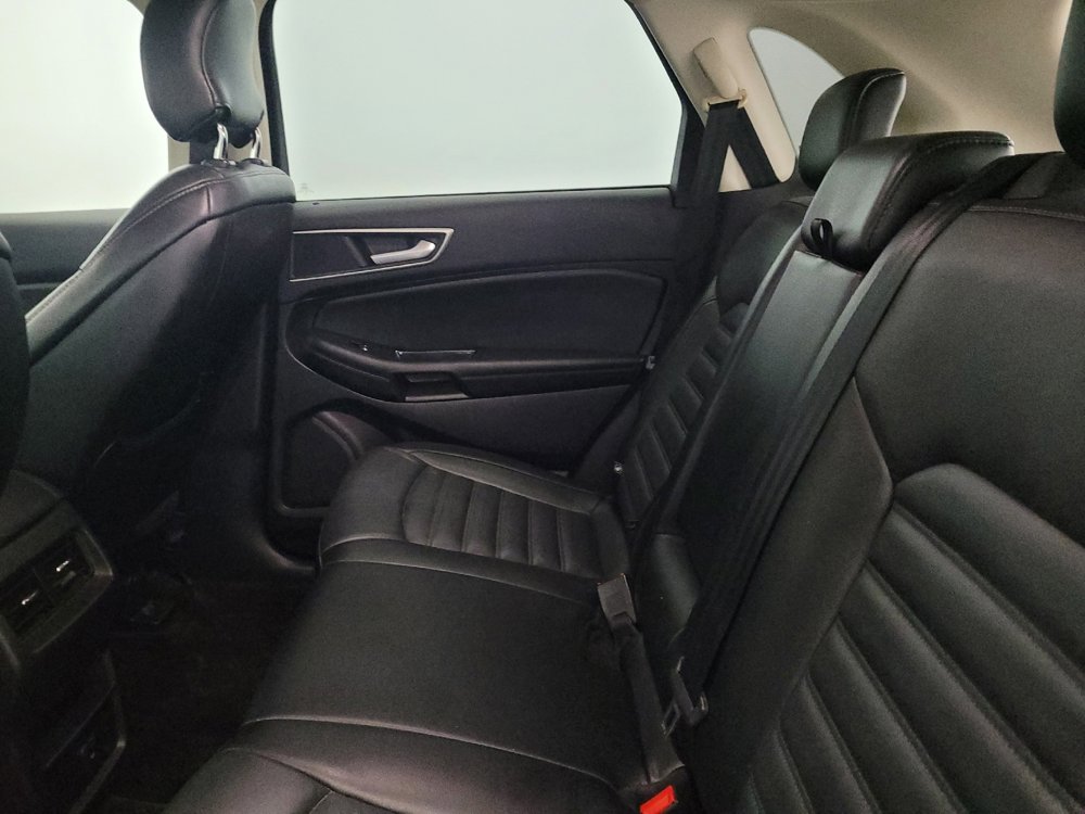 Used 2017 Ford Edge SEL w/ Equipment Group 201A FWD image 18