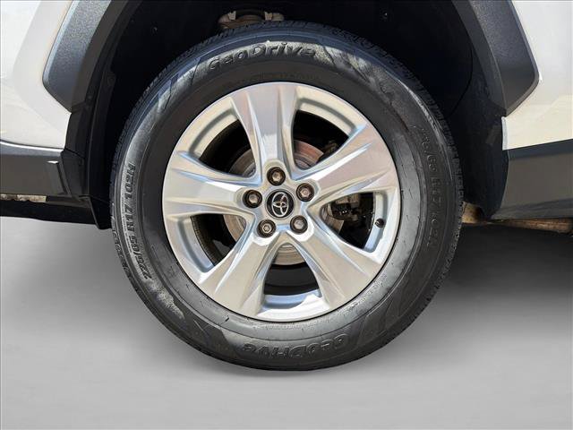 Used 2020 Toyota RAV4 XLE w/ All Weather Liner Package AWD/4WD image 9