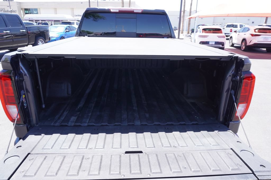 Used 2022 GMC Sierra 1500 Elevation w/ Elevation Premium Package AWD/4WD image 9