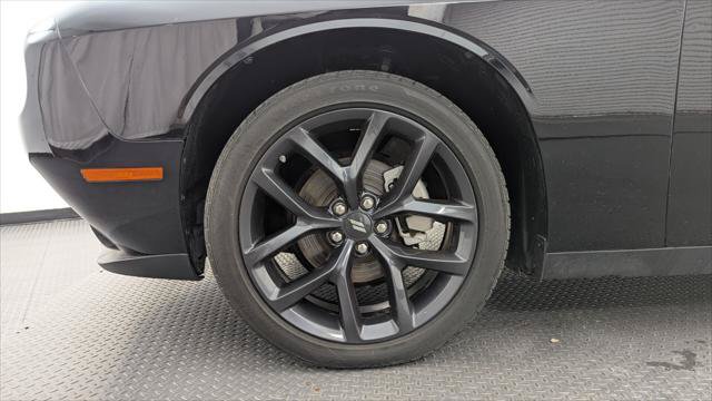 Used 2023 Dodge Challenger SXT w/ Blacktop Package RWD image 26