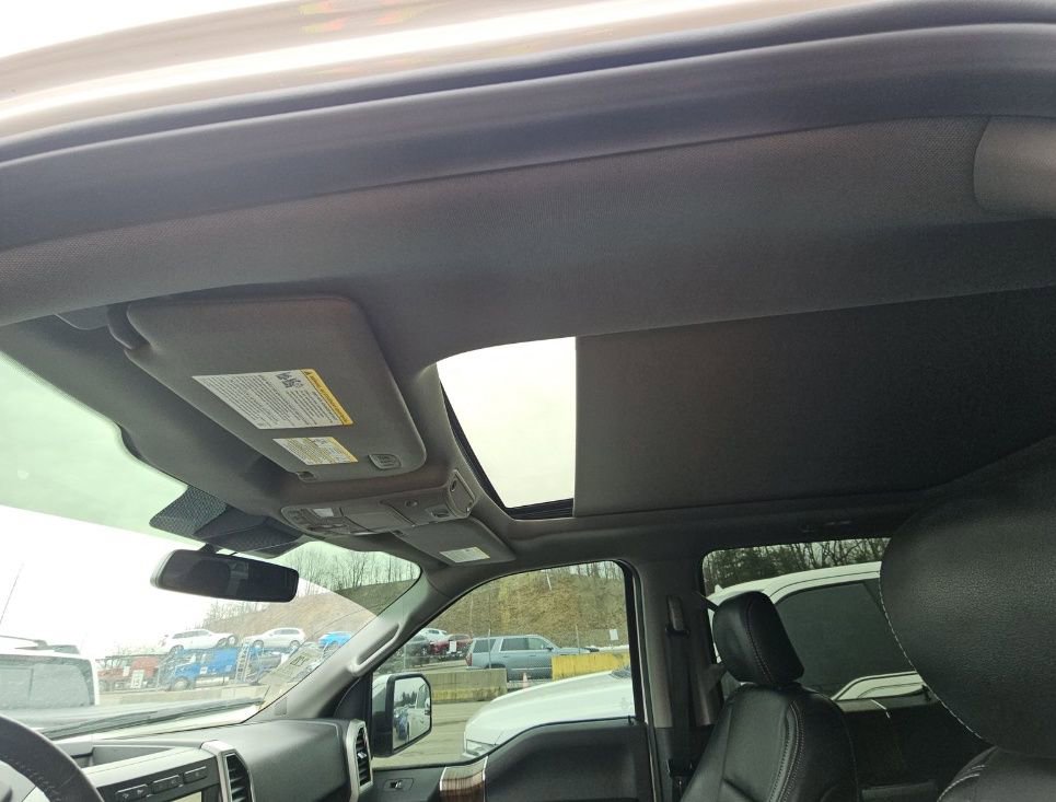 Used 2019 Ford F150 Lariat w/ Equipment Group 502A Luxury image 3