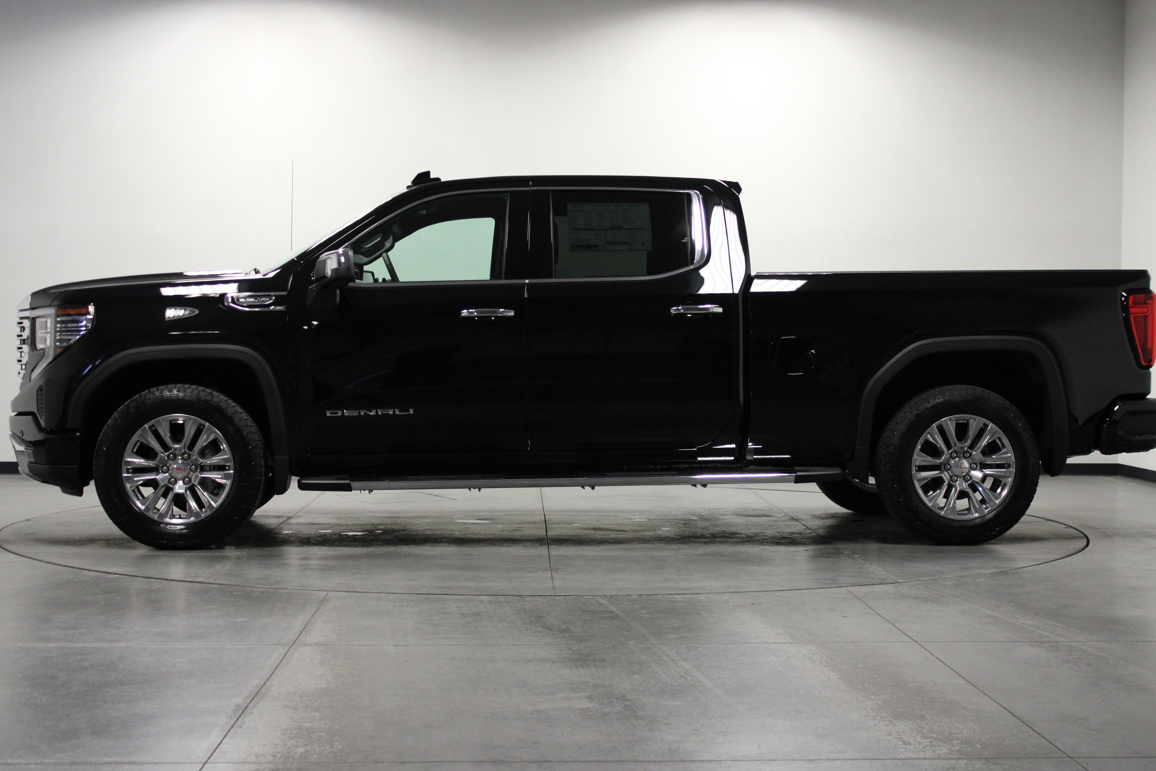 New 2025 GMC Sierra 1500 Denali w/ Technology Package image 7