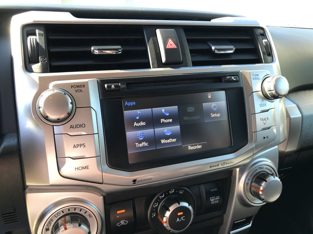 Used 2018 Toyota 4Runner SR5 AWD/4WD image 18