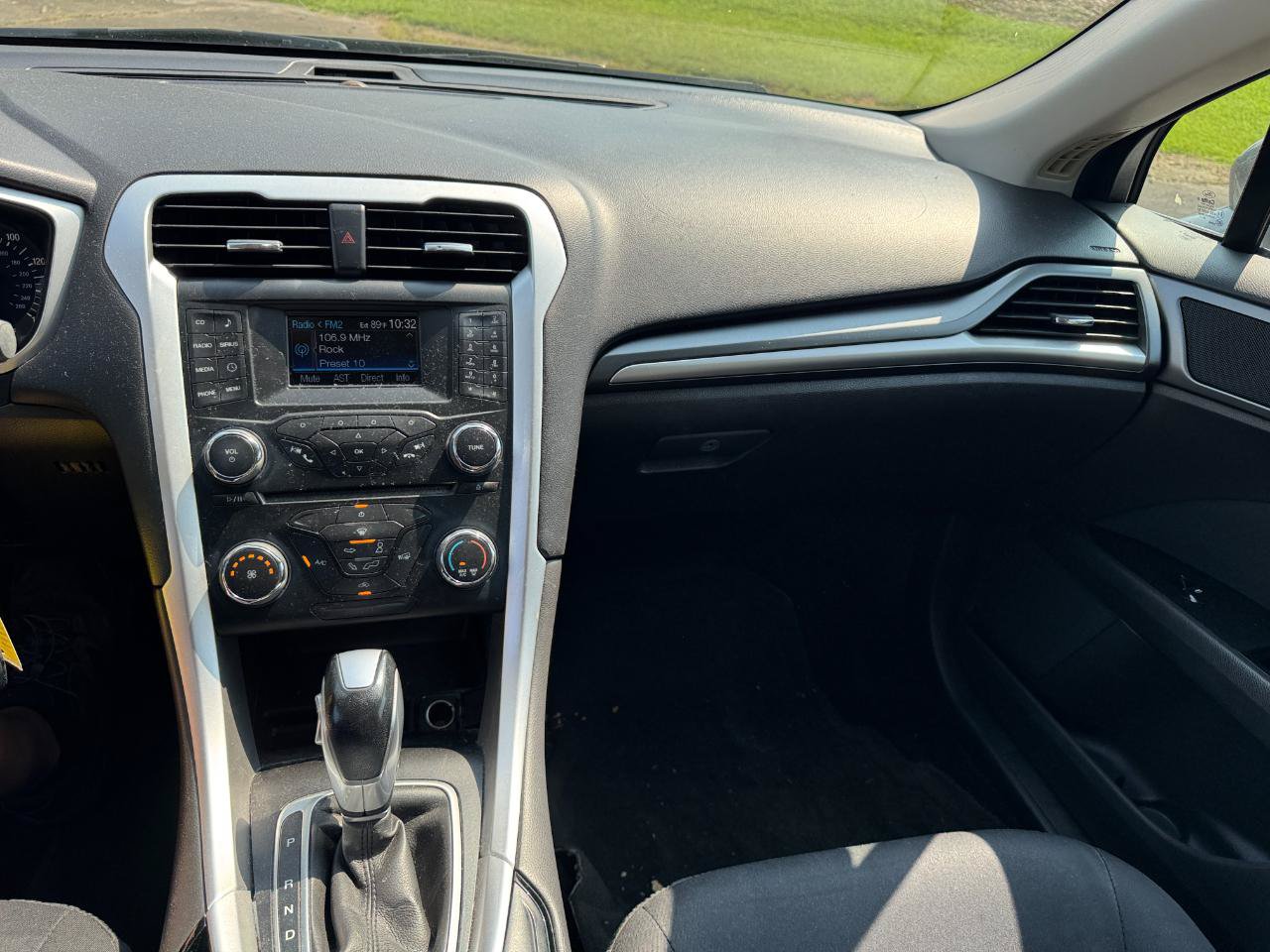 Used 2013 Ford Fusion SE FWD image 23