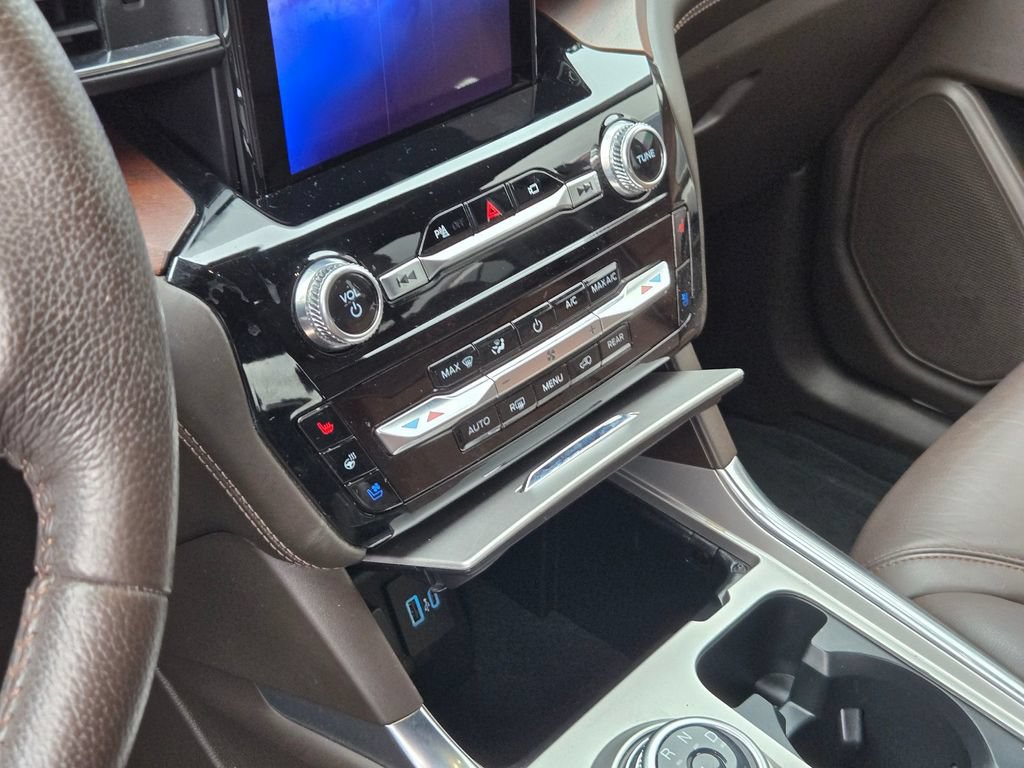 Used 2023 Ford Explorer King Ranch w/ Technology Package RWD image 10
