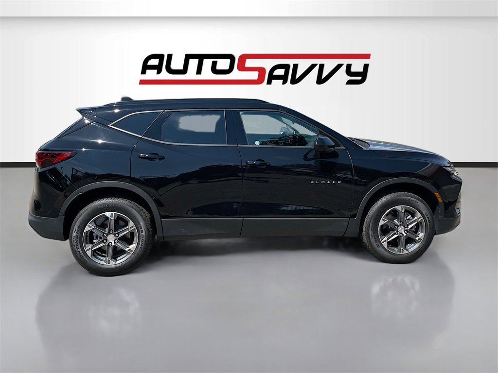 Used 2025 Chevrolet Blazer LT image 8