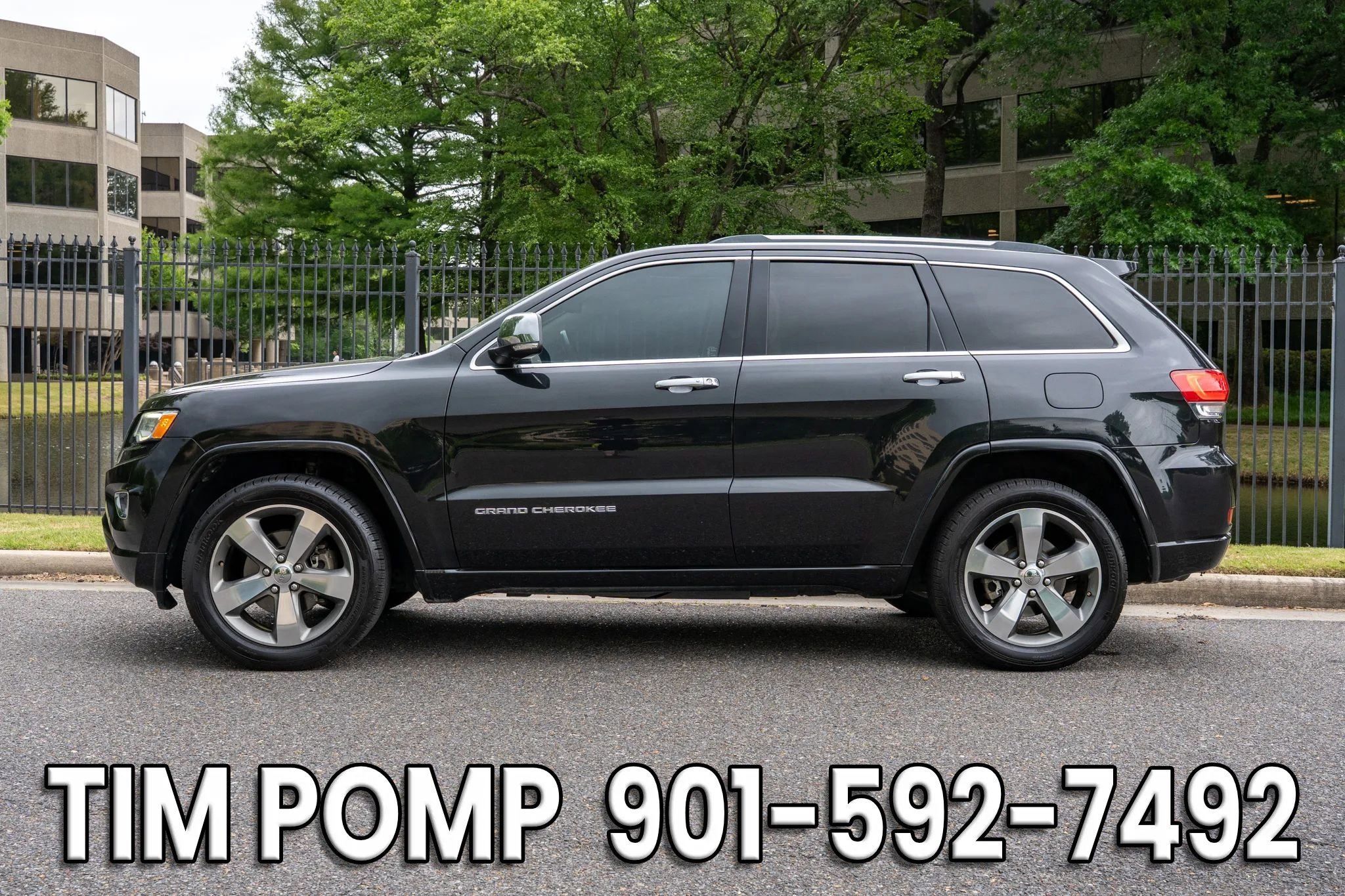 Used 2016 Jeep Grand Cherokee Overland RWD image 9