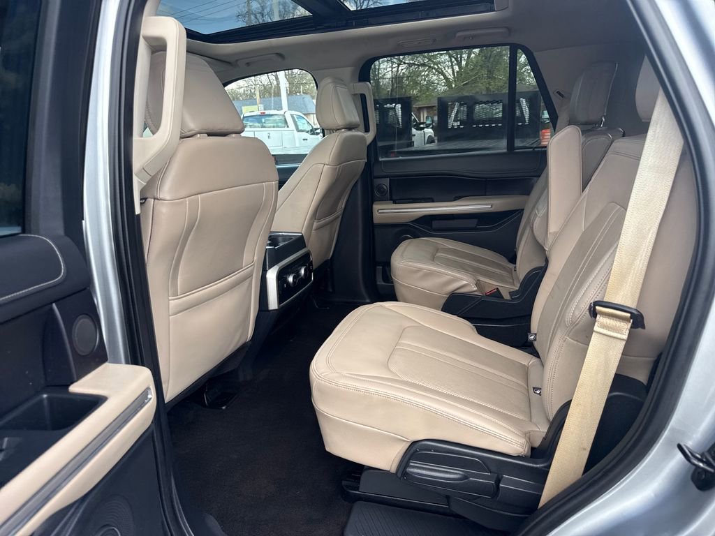 Used 2023 Ford Expedition Limited AWD/4WD image 40